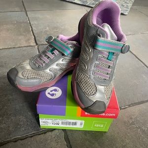 In Box Stride Rite Girl 12 W Sterling Pull On Sneakers Gray Purple CG 46175